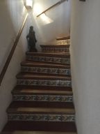 Escalier pour monter à l‘appartement